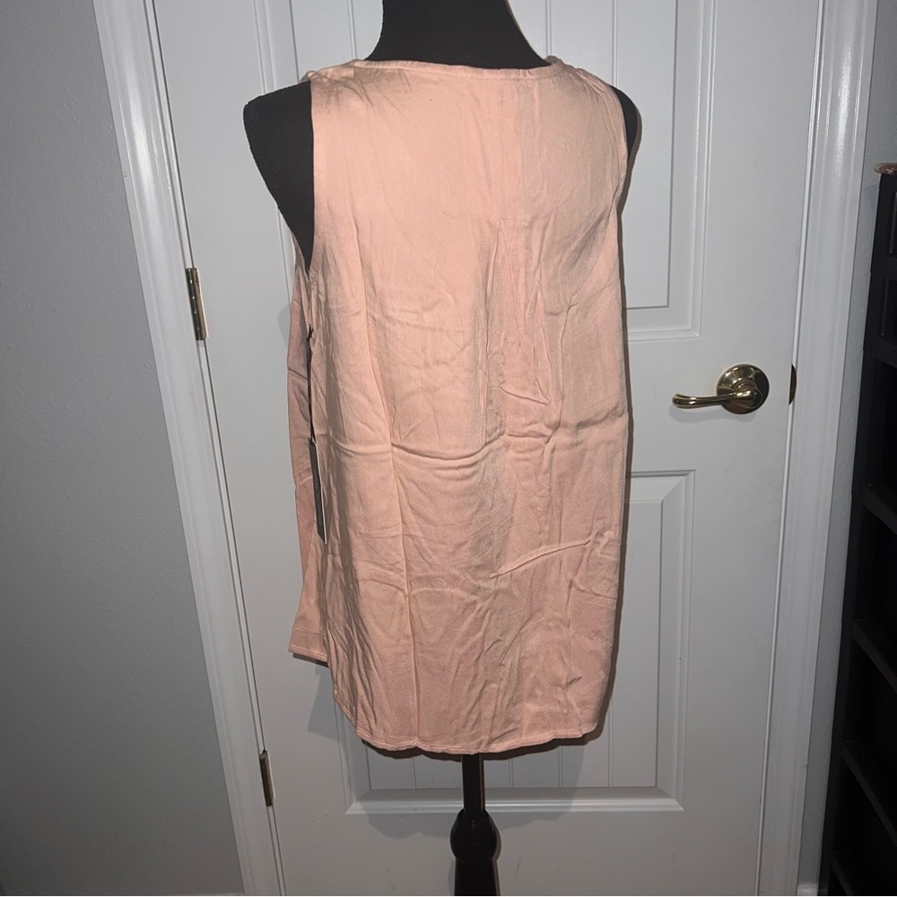 Doe & Rae - Size Small - Peach - Buttons down front - Picture 3 of 6